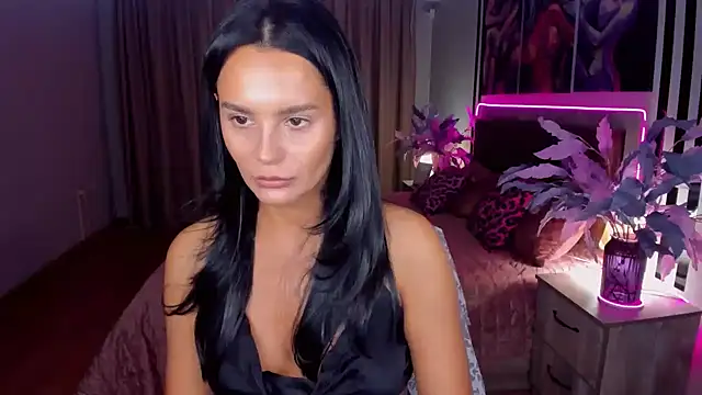 DanaSincere online show from October 2, 2025, 5:44 am