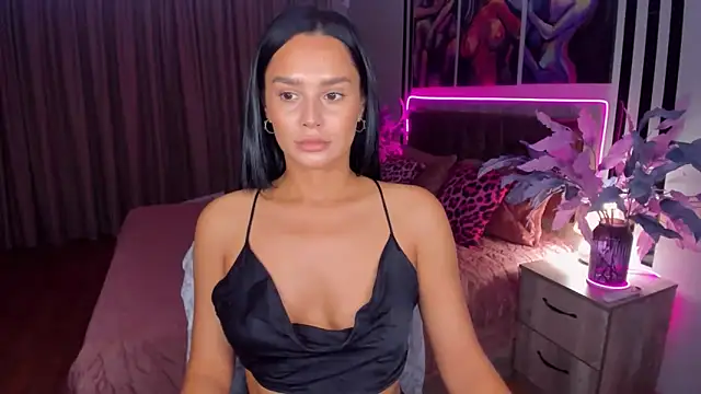 DanaSincere online show from October 3, 2025, 4:03 am