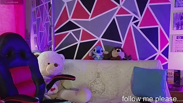 Snapshot of demimoore222 chatting on April 16, 2026, 1:45 pm demimoore222 online show from April 16, 2026, 1:45 pm