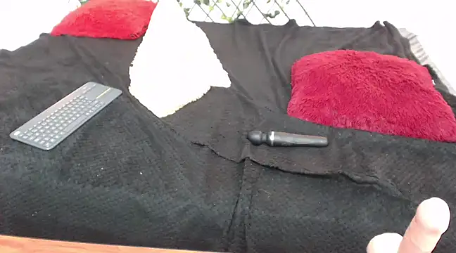 Snapshot of issa__nassar chatting on March 19, 2025, 7:29 am issa nassar online show from March 19, 2025, 7:29 am