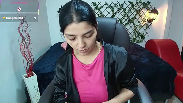 Snapshot of issa__nassar chatting on November 12, 2025, 1:37 pm issa nassar online show from November 12, 2025, 1:37 pm