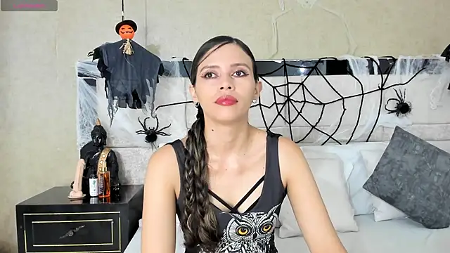 Snapshot of LiliJensen chatting on October 26, 2025, 8:20 pm LiliJensen online show from October 26, 2025, 8:20 pm