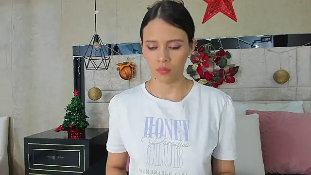 Snapshot of LiliJensen chatting on December 21, 2025, 9:15 pm LiliJensen online show from December 21, 2025, 9:15 pm