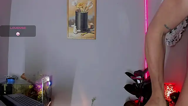 CRAZY-BOY99 online show from October 18, 2025, 10:06 am