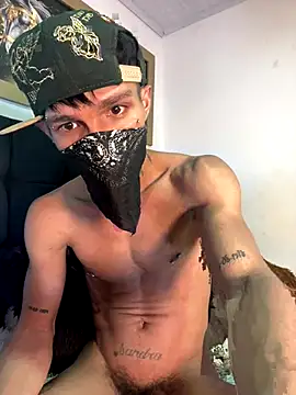 Snapshot of CRAZY-BOY99 chatting on December 19, 2025, 11:18 pm CRAZY-BOY99 online show from December 19, 2025, 11:18 pm