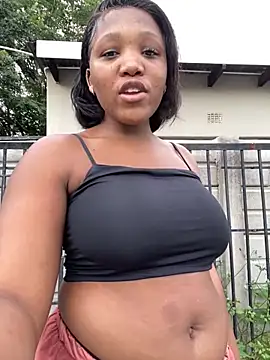 Beyoncex05 online show from November 13, 2025, 4:11 pm