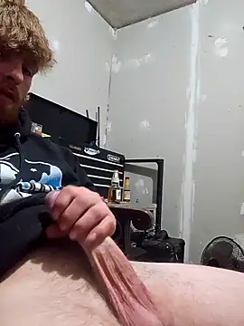 gdavis145 online show from March 3, 2025, 3:27 am