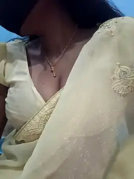 Sexyradha  online show from March 4, 2026, 4:37 pm