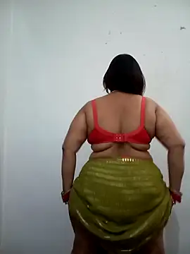 Snapshot of Neha-Bhabhi-Rasily chatting on May 4, 2026, 3:32 am Neha-Bhabhi-Rasily online show from May 4, 2026, 3:32 am