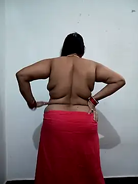 Snapshot of Neha-Bhabhi-Rasily chatting on May 5, 2026, 3:42 am Neha-Bhabhi-Rasily online show from May 5, 2026, 3:42 am