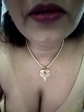 Snapshot of Neha-Bhabhi-Rasily chatting on April 2, 2026, 4:02 pm Neha-Bhabhi-Rasily online show from April 2, 2026, 4:02 pm