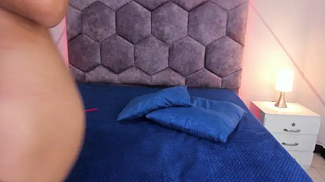 Snapshot of aurora_collinss_ chatting on March 20, 2025, 12:43 pm aurora collinss online show from March 20, 2025, 12:43 pm