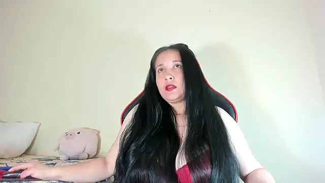 Snapshot of hot-nikol chatting on October 9, 2025, 10:43 pm hot-nikol online show from October 9, 2025, 10:43 pm