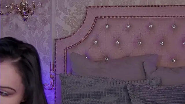 HeatherSweet  online show from March 21, 2026, 5:39 pm