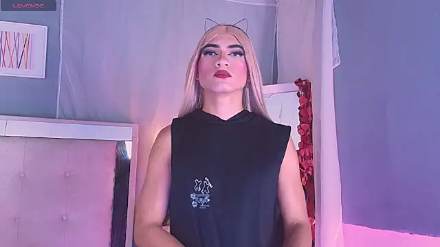 Snapshot of Emily_Castillo_1 chatting on March 1, 2026, 4:56 am Emily Castillo 1 online show from March 1, 2026, 4:56 am