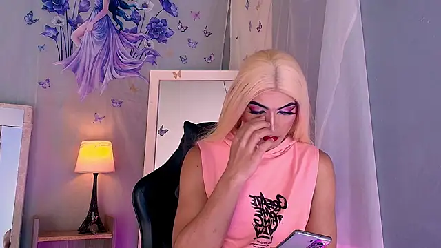 Snapshot of Emily_Castillo_1 chatting on March 22, 2026, 6:26 am Emily Castillo 1 online show from March 22, 2026, 6:26 am