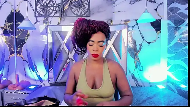 Snapshot of CandyMartinez_ chatting on July 17, 2026, 8:28 pm CandyMartinez online show from July 17, 2026, 8:28 pm