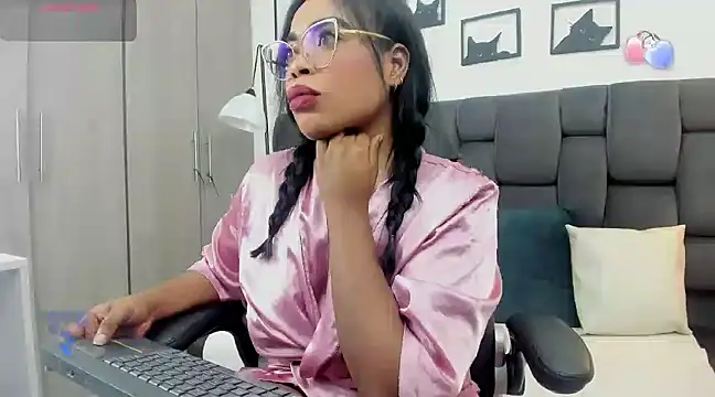 CandyMartinez  online show from March 17, 2025, 8:40 pm