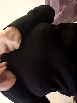 BellyDancer1 online show from October 14, 2025, 7:31 am