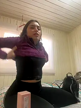 floooohv online show from November 19, 2025, 9:15 pm