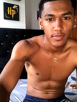 Snapshot of LexiAndDeker chatting on November 13, 2025, 7:18 pm LexiAndDeker online show from November 13, 2025, 7:18 pm