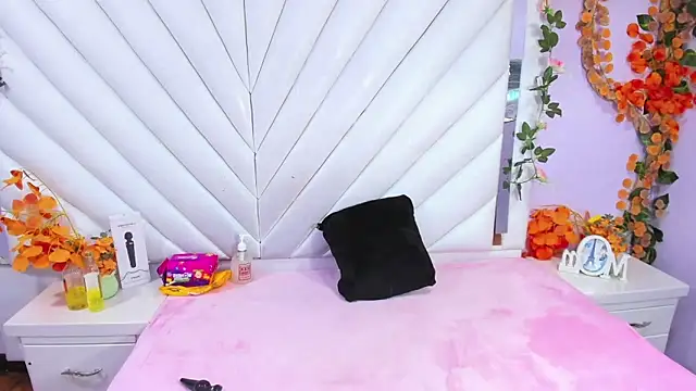  Violeta 18 online show from December 14, 2025, 3:24 am