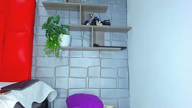 Snapshot of Taylorr_evans chatting on March 4, 2026, 2:25 pm Taylorr evans online show from March 4, 2026, 2:25 pm