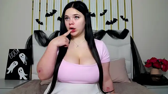 Eliss Shyyo online show from October 25, 2025, 4:55 am