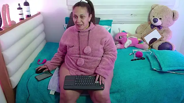 scarlettbooty online show from May 9, 2026, 5:55 am