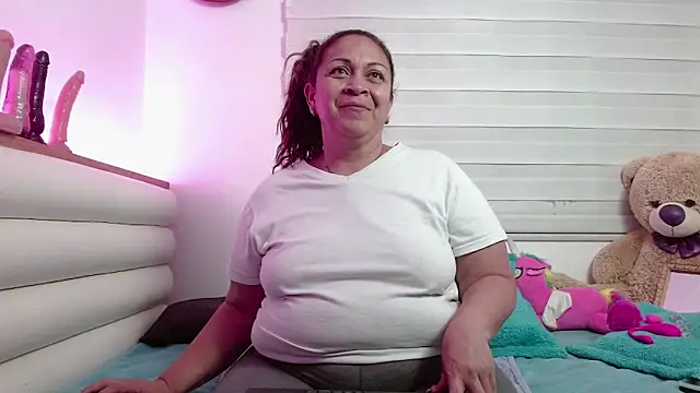 scarlettbooty online show from May 26, 2026, 9:29 am