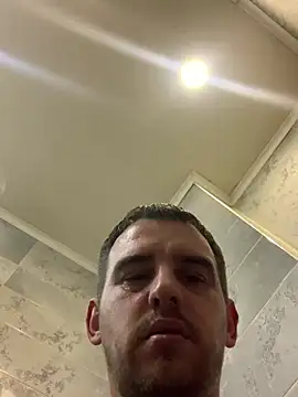 Snapshot of Maxpeins chatting on March 19, 2025, 4:45 pm Maxpeins online show from March 19, 2025, 4:45 pm