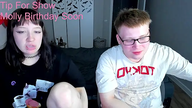 Snapshot of JayMollyy chatting on May 25, 2026, 6:17 pm JayMollyy online show from May 25, 2026, 6:17 pm
