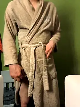 GM51-1988 online show from March 30, 2026, 7:26 pm