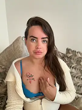 Sophie 23XX online show from October 26, 2025, 8:04 am