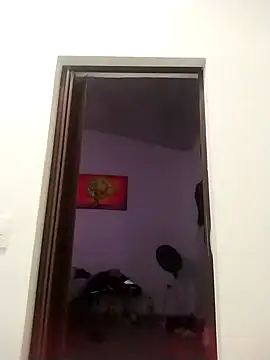 KratosAfroditacs online show from November 4, 2025, 9:24 am