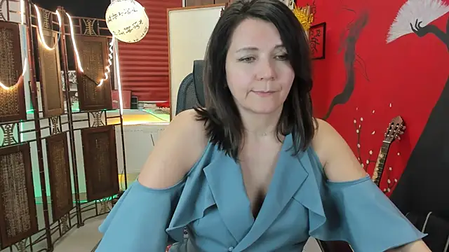 Snapshot of NicoleHitman chatting on March 14, 2025, 11:34 am NicoleHitman online show from March 14, 2025, 11:34 am