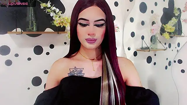 IvanaColizon BigCock online show from May 2, 2026, 1:05 pm