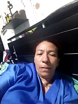 Snapshot of Antonela45 chatting on April 12, 2026, 1:42 am Antonela45 online show from April 12, 2026, 1:42 am