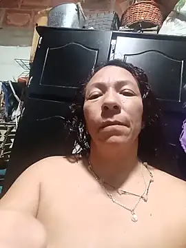 Snapshot of Antonela45 chatting on May 24, 2026, 10:53 pm Antonela45 online show from May 24, 2026, 10:53 pm