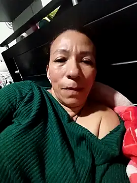 Snapshot of Antonela45 chatting on April 5, 2026, 1:56 am Antonela45 online show from April 5, 2026, 1:56 am