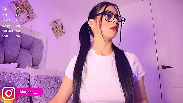 Janediazz online show from December 3, 2025, 9:14 pm