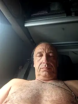 Snapshot of aleksis1313 chatting on May 29, 2026, 5:52 pm aleksis1313 online show from May 29, 2026, 5:52 pm