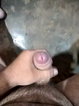 mivergom online show from February 15, 2026, 7:57 pm