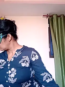 Snapshot of Ronak_kaur chatting on April 19, 2026, 3:51 am Ronak kaur online show from April 19, 2026, 3:51 am
