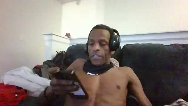 BadazzRXL online show from November 8, 2025, 2:20 pm