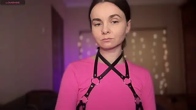 lanaloulou online show from October 21, 2025, 10:09 pm