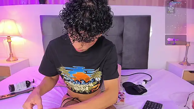 Kai riptide online show from September 18, 2025, 8:23 pm