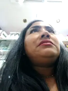 Snapshot of Ariana_Rodriguez chatting on February 4, 2026, 12:05 am Ariana Rodriguez online show from February 4, 2026, 12:05 am