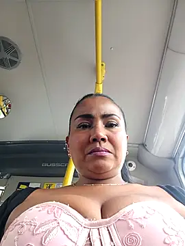 Snapshot of Ariana_Rodriguez chatting on January 15, 2026, 1:58 pm Ariana Rodriguez online show from January 15, 2026, 1:58 pm