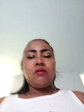 Snapshot of Ariana_Rodriguez chatting on February 15, 2026, 3:55 pm Ariana Rodriguez online show from February 15, 2026, 3:55 pm